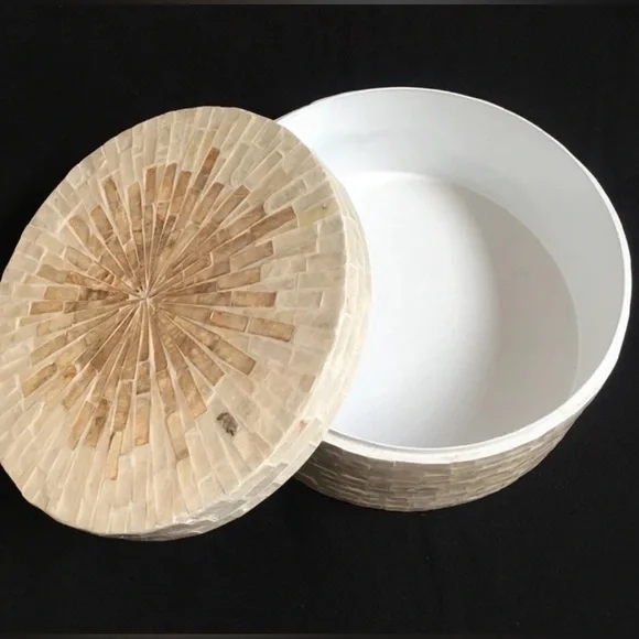 Mother Of the pearl Round Box, Handmade Mother Of Pearl Storage Box, Decor Box